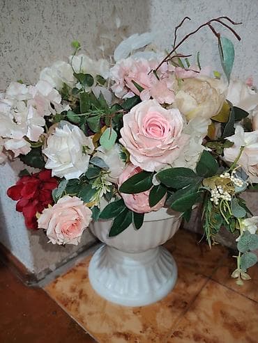 heyet ucun guller: BÖYÜK GÜL VƏ GÜLQABI ƏSASƏN HƏYƏT EVLƏRİ və OBYEKTDİR ÜÇÜN İDEALDIR — 1