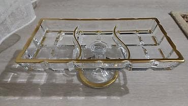 Şüşə servis qabı – ayaqlı, bölməli - Material: qalın, şəffaf şüşə -