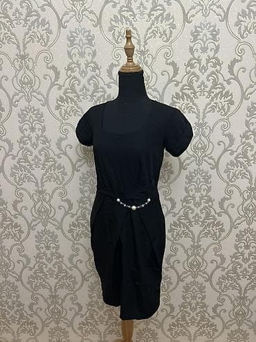 tap.az saatli: Toy paltarları satılır 8 dənə paltardı hamısın alana 130 manata — 9