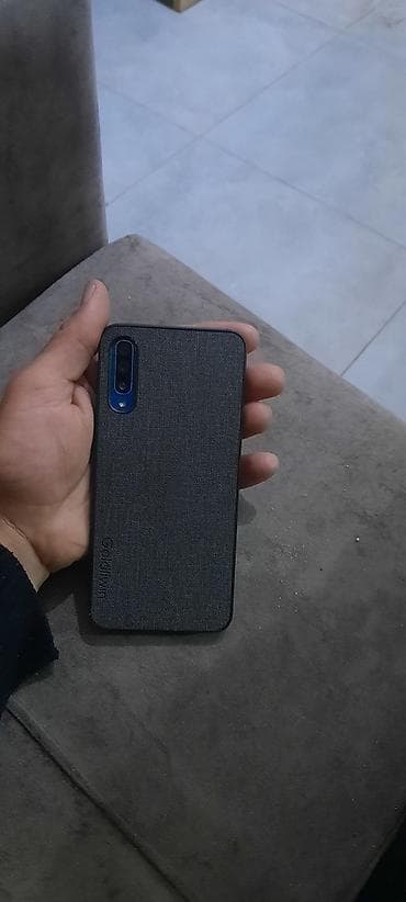 samsung 51: Samsung Galaxy A50, Barmaq izi — 3