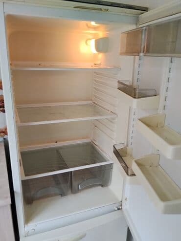 2 qapılı Minsk Soyuducu Satılır, rəng - Ağ