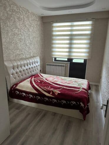 kiraye ev qarayevde: Yeni günəşli,Mərkəzi küçədə,Bazar storenin arxasında,17 — 3