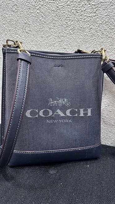 COACH New York çiyin çantası - Model: klassik Coach crossbody - Rəng