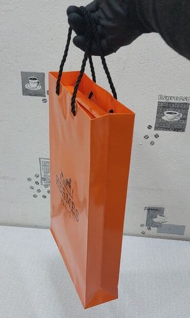 pul kiseleri: Hermes şərfi, xanımlar üçün, təzədir, keyfiyyətlidir. Model: Hermès — 3