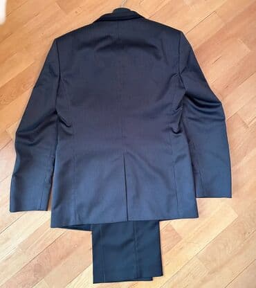 oğlanlar üçün son zəng paltarı: BƏY Kostyumu-65m Ölçüsü-48 Drop-6 Ramzotti firması Tünd göy rəngdə — 4