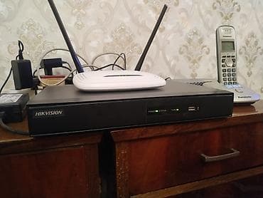 Hikvision DS-7204HWI-SH DVR Xüsusiyyətlər: - 4 kanal: 4 ədəd kamera