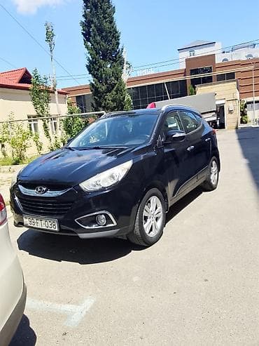 vito disk: Hyundai ix35 AWD krossover - Kuzov: qara rəng, 5 qapı, dam relsləri - — 5