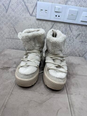 rezin çəkmələr: Qısaboğaz, Ölçü: 36, rəng - Bej, İşlənmiş — 2