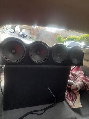 Avtomobil üçün tam audio sistemi Tərkib: - Arxa polkada 4 ədəd 6.5"
