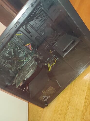 Kompüter ehtiyyat hissələri: Komputer monitor ve aksesuarlar satillir 7 ay di almisam cox az — 6