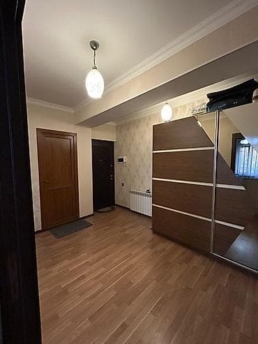 kristalda kiraye evler: TƏCİLİ SATILIR! Təcili pula ehtiyac olduğu üçün mənzil dəyərindən — 6