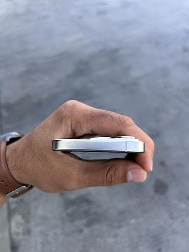 Мобильные телефоны и аксессуары: IPhone 15 Pro, 128 ГБ, White Titanium, Гарантия, Беспроводная зарядка, Face ID — 3