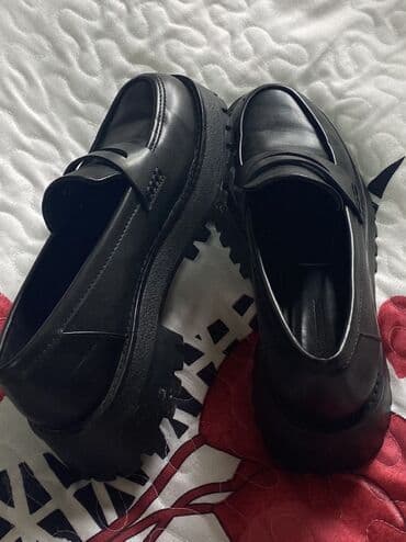 epl voyc 8: Stradivarius, Ölçü: 38, rəng - Qara, Yeni — 1