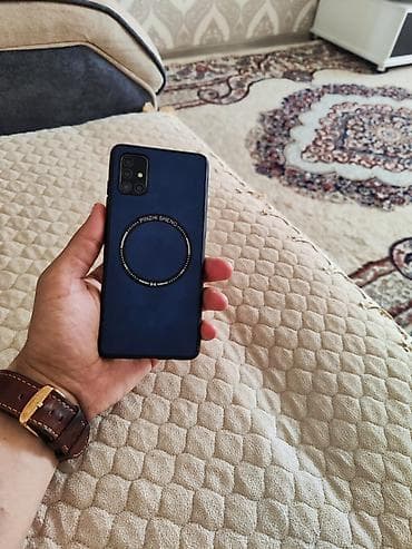 galaxy s26: Samsung Galaxy A51 — 3