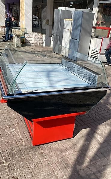 Soyuduculu vitrin – supermarket, ət və süd məhsulları, delikates
