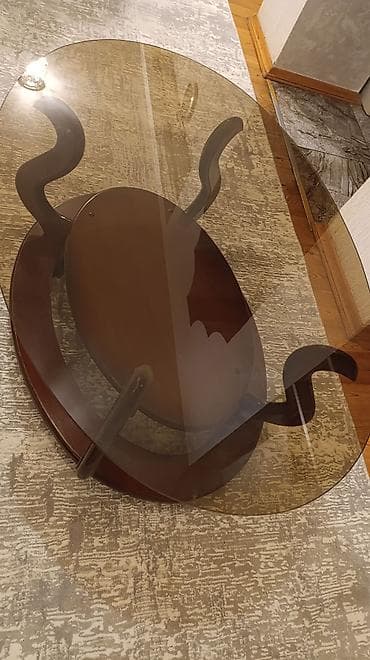 tibb şəkilləri: Şüşə üstlü salon/jurnal masası( təkərli) yaxşı vəziyyətdədir heç bir — 2