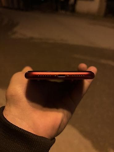 apple se 4: IPhone 11, 128 GB, Qırmızı, Face ID — 3