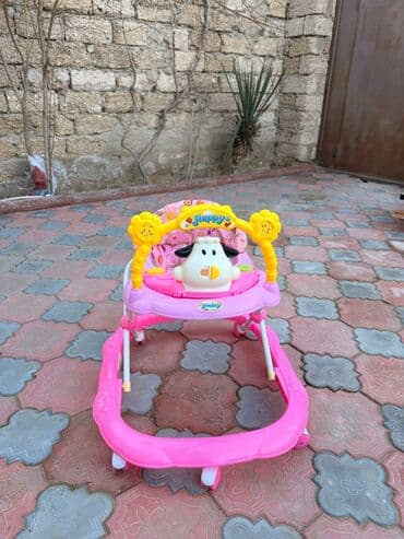 Eşitmə cihazları: Uşaq gəzdirəni (walker) – “Happy” dizaynlı - Rəng: çəhrayı/çarxı ağ — 2