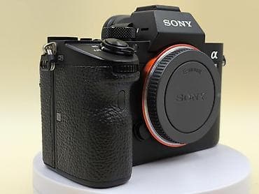 Videokameralar: Sony Alpha a7 III (ILCE-7M3) tam kadr güzgüsüz fotoaparat + SmallRig — 9