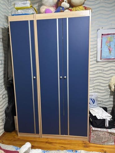 Oğlan və qız üçün, Yazı masası