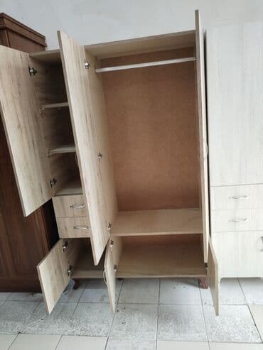 kupe şkaf: Yeni, Kupe, 3 qapılı Düz dolab, Dolab-asılqan, Azərbaycan — 14