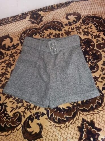 Qadın geyim dəsti - Boz şort: Qalın parça, yüksək bel kəsimi. Ön lalafo.az -da Qadın geyim dəsti - Boz şort: Qalın parça, yüksək bel kəsimi. Ön