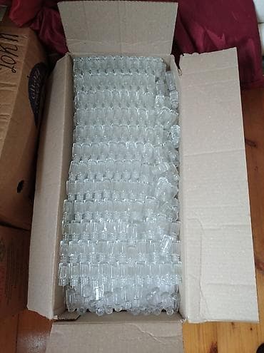 Məhsul: Şüşə mini flakonlar və plastik qapaqlar (kütləvi qablaşdırma)