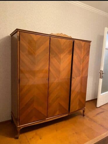 bakı gunluk evler: Nərimanov rayonu,Nərimanov metrosunun çıxışındakı5 mərtəbəli binada — 7