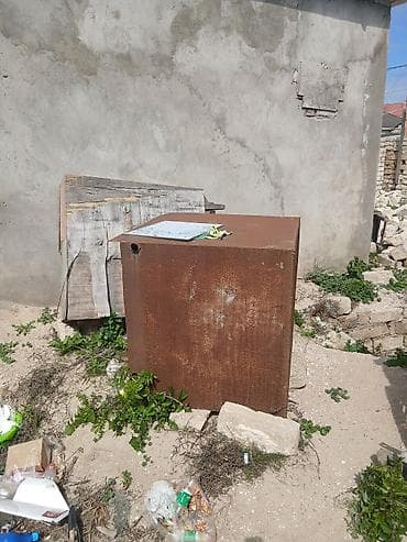 malina kolu: Metal darvaza və qalınmetallı kubik bak - Darvaza: dəmir — 3