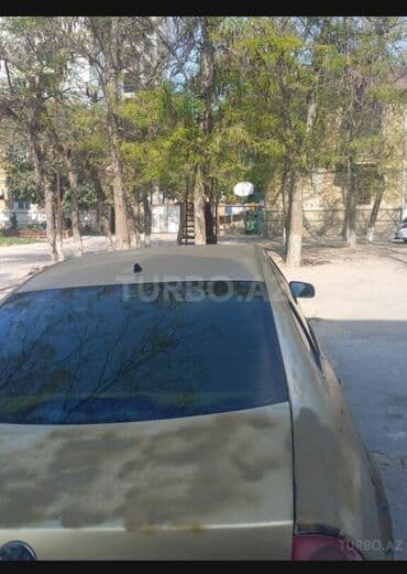 запчасти vw b3: Volkswagen Passat sedan - Korpus: 4 qapılı sedan, qızılı rəngli — 3