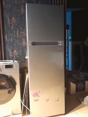 Mətbəx texnikası: İki qapılı, üstdən donduruculu soyuducu yenidən seçilmir az işlənilib — 1