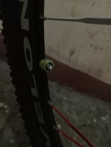 volta vsx: Velone dağ velosipedi - Güclü alüminium tipli çərçivə, aerodinamik — 10