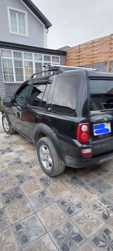 curuz: Land Rover Freelander – şəhər və off-road üçün çox yönlü kompakt SUV — 3