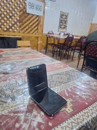 iphone 8 ekranı: Qatlana bilən smartfon – kompakt dizayn, güclü imkanlar - Korpus — 8