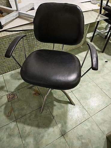 Bərbər/kosmetoloji kreslo - Rəng: qara - Material: asan təmizlənən