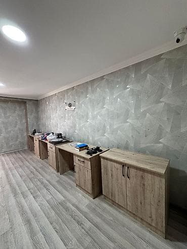 Ev üçün mebel: Ofis mebel dəsti Tərkib: - 3 nəfərlik qara eko–dəri divan: yüksək — 6