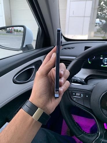 iphone 12 bakida: IPhone 13 Pro, 128 GB, Sierra Blue, Face ID — 4