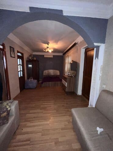 4 otaqlı ev alıram: 4 otaqlı, 90 kv. m, Kredit var, Orta təmir — 1
