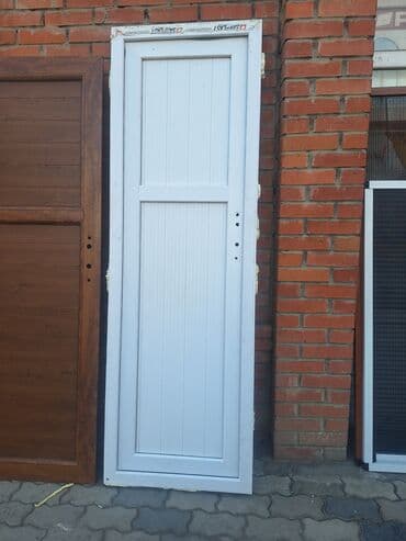 plastik qapi pencereler: Yeni Plastik qapı Zamok ilə, Zəmanətli, Ödənişli quraşdırma, Ünvandan götürmə — 2