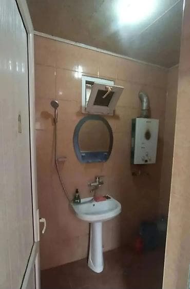 4 otaqlı ev: 50 kv. m, 2 otaqlı, Qaz — 5