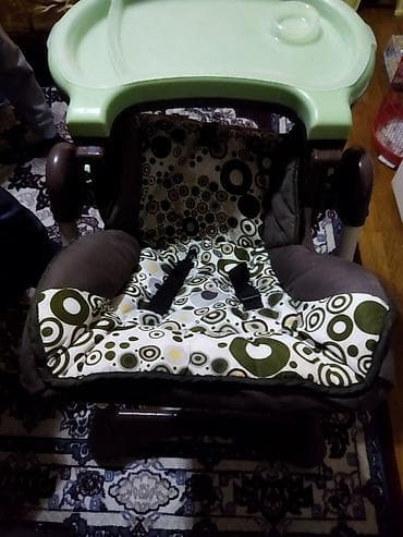 Uşaq geyimi və ayaqqabıları: Usaq yemek ustolu əla vəziyətdə təmiz 1 ay islənib təcili satilir — 4