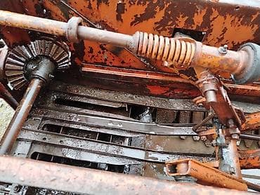 kotanlar traktör: Saman presi – traktorla qoşulan, zəncir ötürücülü, təkərlər üzərində — 9