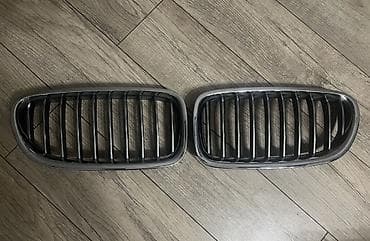 w124 radiator: BMW F10 ön radiator barmaqlığı üzərindən çıxma orginaldır — 3