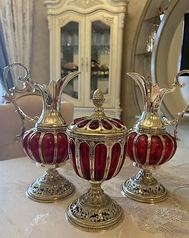 şuşə banka istehsalı: Qırmızı şüşə və metal işləməli 3-lü dekor dəsti - Tərkib: 2 ədəd iri — 4
