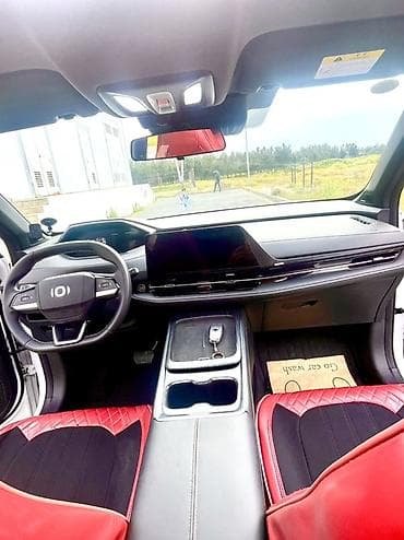 bugatti eb 112 6 mt: Voyah 1.5 l 2025 il 20000 km — 7