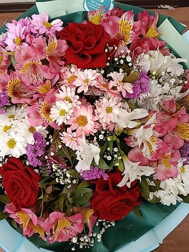 pion gulu: Gül buketləri satılır Dünən alınıb suda saxlanılıb soyuq hava — 6