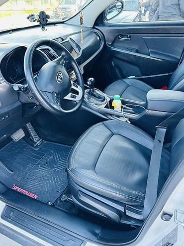 ea fc 26: Kia Sportage: 2 l | 2013 il Ofrouder/SUV — 7