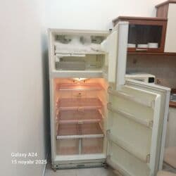 lalafo.az ev esyalari soyuducu: 1784. Samsung soyuducu. Təcili cixmalidir. Boyu 160sm. Qiymət — 2