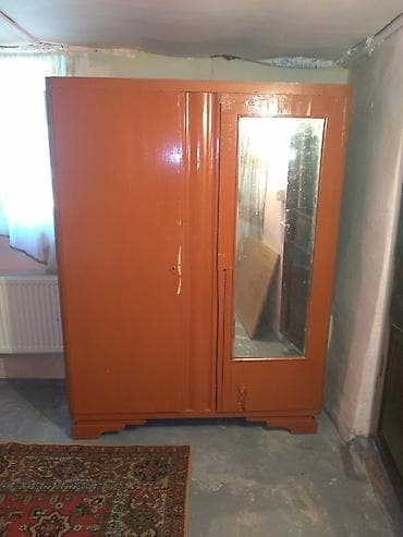 dolab şkaf: Dolab Yaxsi veziyyetde Unvan Qaracuxur — 1