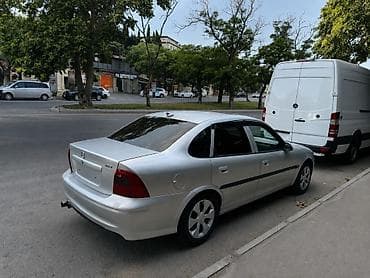prius qapi: Opel Vectra: 1.8 l | 1997 il 541000 km Sedan — 1